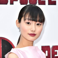 忽那汐里 Photo by Michael Loccisano/Getty Images