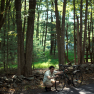 『ドランクヌードル』© 2025 Lucio Castro Inc.