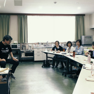 『心耳～耳を澄まさぬ表現者たち』(C)2025社会福祉法人トット基金