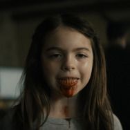 『THE MUMMY／ザ・マミー 棺の中の少女』©2026 Warner Bros. Ent. All rights reserved