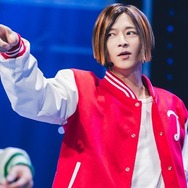 こんなカン・ドンウォン見たことない!! 初コメディでK-POPアイドルに変身