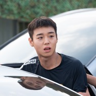 パク・ジフン主演『伝説のキッチン・ソルジャー』が大ヒットの予感！B級コメディも“お見事”