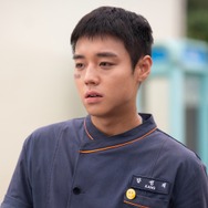 “炊事兵” パク・ジフンが健気すぎる！『伝説のキッチン・ソルジャー』視聴率＆話題性で同時間帯1位を席巻