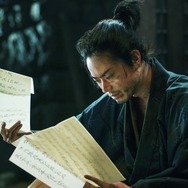『黒牢城』 (C)米澤穂信/KADOKAWA　(C)2026映画「黒牢城」製作委員会