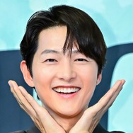 ソン・ジュンギが作品に大きな影響を与えた⁉『KPOPガールズ! デーモン・ハンターズ』監督が作品誕生の舞台裏を初公開