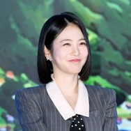 シン・イェウン、Disney+配信『孤島のエリートドクター』で魅力全開！“応援したくなる”看護師に