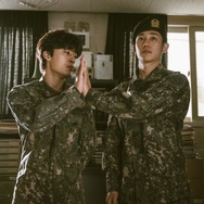Netflixシリーズ「D.P. ‐脱走兵追跡官‐：シーズン2」独占配信中