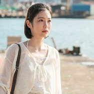 『孤島のエリートドクター』シン・イェウンの魅力爆発！イ・ジェウクとのケミも相性抜群で、わずか2話で視聴率5％超えを記録！