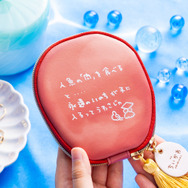 ウロコ型のアクセサリーポーチ 2,750円