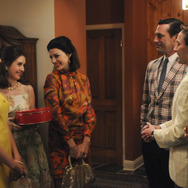 「MAD MEN マッドメン」シーズン5に見る60年代ファッション -(C) 2012 Lions Gate Television Inc., All Rights Reserved.