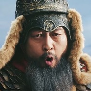 『チェイサー』俳優キム・ユンソクがまさかの生活苦…？「演技力の無駄使い」が過ぎる、コミカル広告の正体とは！