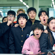「鉄鎚教師」© 2026 Netflix, Inc.