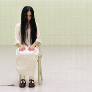 「ザ・リング」（2002）ダヴェイ・チェイス 写真：Album/アフロ