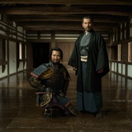 『黒牢城』(C)米澤穂信/KADOKAWA　(C)2026映画「黒牢城」製作委員会