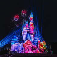 東京ディズニーランド初のドローンが夜空を舞う！9月終了人気キャッスルプロジェクション、感動のフィナーレ