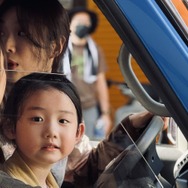 左利きの少女 6枚目の写真・画像