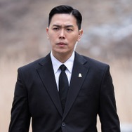 『エージェント・キム』“チュ・サンウクの右腕役”の俳優イ・ドンハ、不気味な悪役演技で注目！