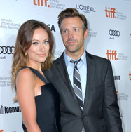 オリヴィア・ワイルド＆ジェイソン・サダイキス-(C) Getty Images