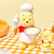 POOH HUNNY DAY 2026／クッション 3,000円 ぬいぐるみ 4,600円 ぬいぐるみキーチェーン 3,300円