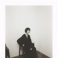 原田マハポートレート写真（©藤井 保）