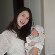 『太陽を抱く月』女優ナム・ボラ、愛息にメロメロ！緊急帝王切開での出産から1カ月の近況【PHOTO】