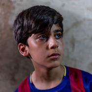 バグダッド・メッシ 片足のサッカー少年 29枚目の写真・画像