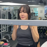 「ボトル18本を埋め込んでも筋トレ!?」女優オム・ジウォン、粉砕骨折からの壮絶すぎる“過酷な現実”