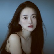 『マイ・ユース』女優チョン・ウヒ、ギャップで魅せる“白と黒”の振り幅で魅了【写真】