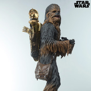 『スター・ウォーズ』 【プレミアム・フォーマット・フィギュア】チューバッカ＆C-3PO／170,000円（税込）