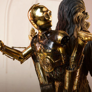 『スター・ウォーズ』 【プレミアム・フォーマット・フィギュア】チューバッカ＆C-3PO／170,000円（税込）