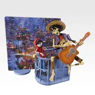 A賞 〈ミゲル〉＆〈ヘクター〉シーンフィギュア／© Disney/Pixar