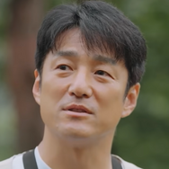 『トンイ』チ・ジニ、“20年来の親友” ヨム・ジョンアにドッキリを仕掛ける！「うなぎハンター」の一面も披露
