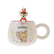 スプーン付きマグカップ　3,500円「DISNEY DUMBO 85TH ANNIVERSARY」© Disney