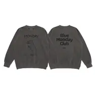「Crew Neck Sweat Shirt Monday Blue Club」15,400円© Universal City Studios LLC. All Rights Reserved.