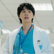 愛され後輩キャラがハマり役すぎる！俳優キム・ウソクが初の医療ドラマで魅せた“存在感”