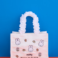 miffy フリルスクエアトートバッグ　カラー：Ivory　価格：￥7,700