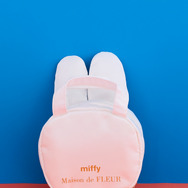 Miffy 持ち手付きポーチ　カラー：Ivory　価格：￥4,950