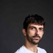 ユヴァル・アブラハーム監督