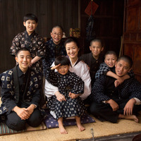 鈴木京香、割烹着姿で7児の母親に！「おかあさんの木」映画化 画像