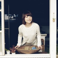 声優・花澤香菜、ニューシングル「透明な女の子」は「空気公団」山崎がプロデュース 画像