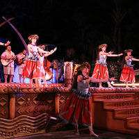 【海外ディズニー】ハワイの伝統文化を大迫力のショーで体験！「カ・ヴァア：ルアウ・アット・アウラニ」レポ 画像