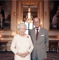 エリザベス女王＆フィリップ殿下、結婚70周年記念写真を公開 画像