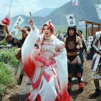 “親指姫”池田エライザが歌って踊る！「三太郎」初のミュージカルCM登場 画像
