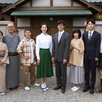 桜田ひより、タラちゃんの妹・ヒトデに！ 実写ドラマ「サザエさん」家族写真初公開 画像