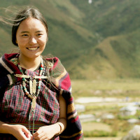 “多くのことを教えてくれる”伝統歌が山々に響き渡る『ブータン 山の教室』本編映像 画像