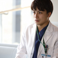 木村昴の登場に「新鮮」「惚れ直しました」などの声…「泣くな研修医」2話 画像