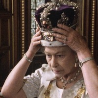 「精一杯頑張るしかなかった」25歳で即位した当時の思いとは『エリザベス　女王陛下の微笑み』本編映像 画像