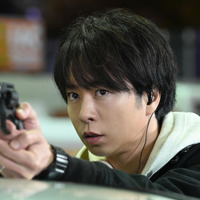 櫻井翔、銃を構える「大病院占拠」第1話場面写真公開 画像