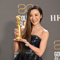 第80回ゴールデン・グローブ賞、ミシェル・ヨーが 『エブエブ』で主演女優賞！『犬王』は受賞ならず 画像