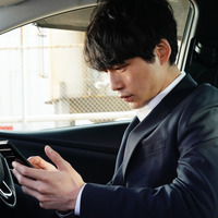 坂口健太郎、主演ドラマ「CODE」クランクインに「ワクワクしています」 画像